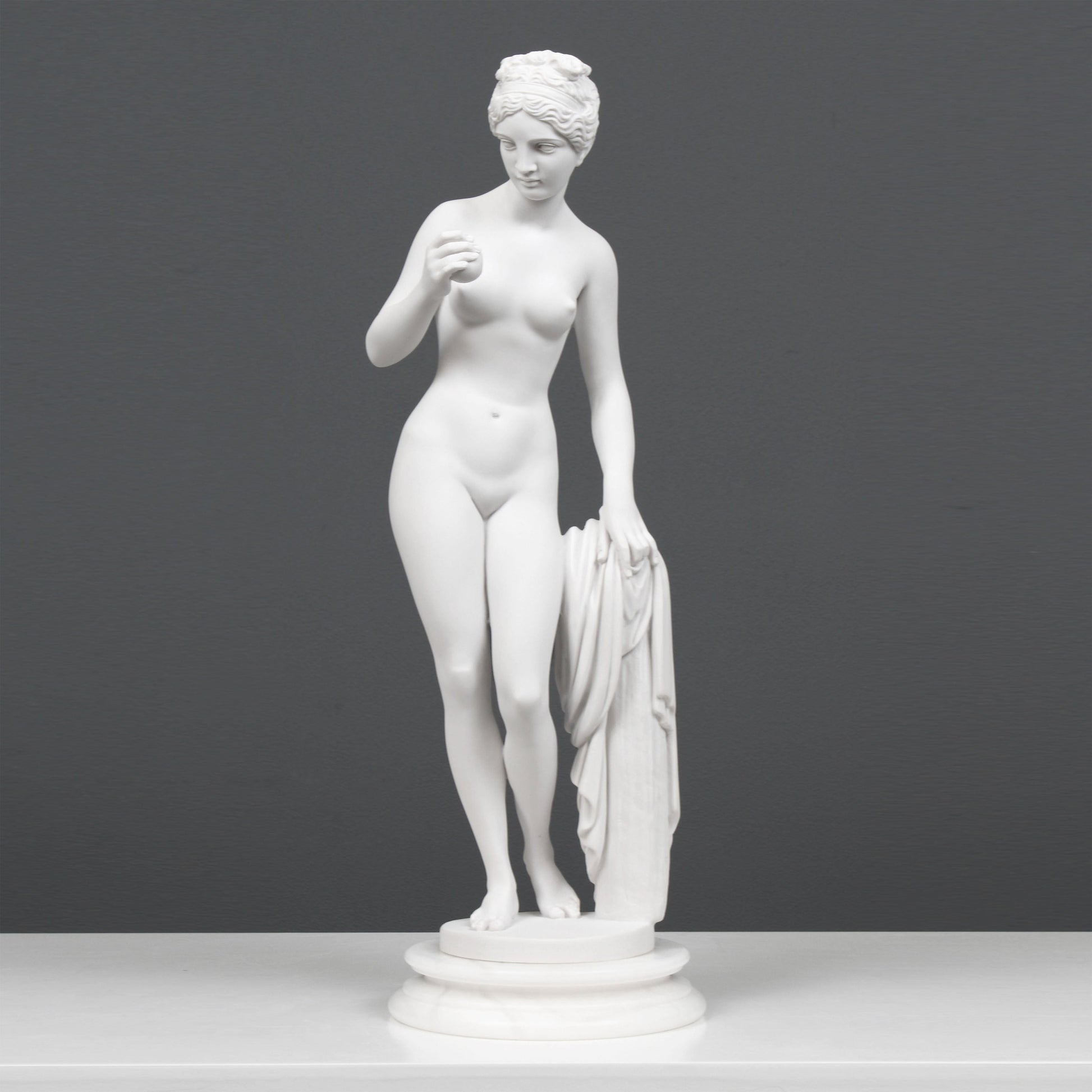 Venus with the Apple Statue by Bertel Thorvaldsen