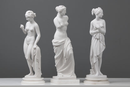 Venus with the Apple Statue by Bertel Thorvaldsen