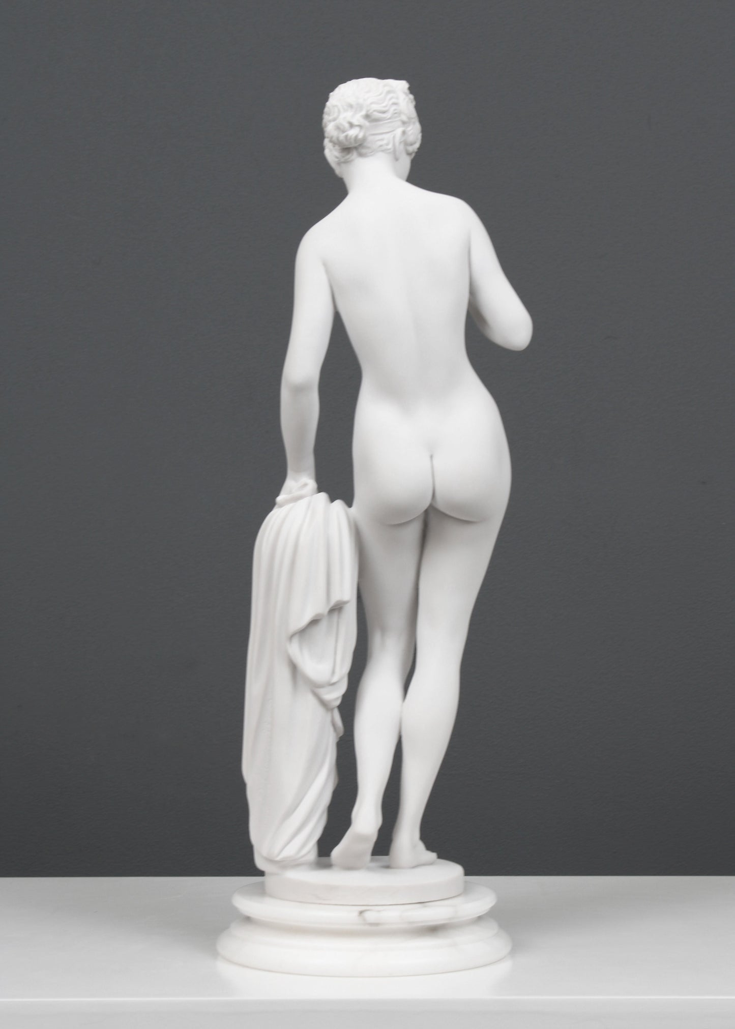 Venus with the Apple Statue by Bertel Thorvaldsen