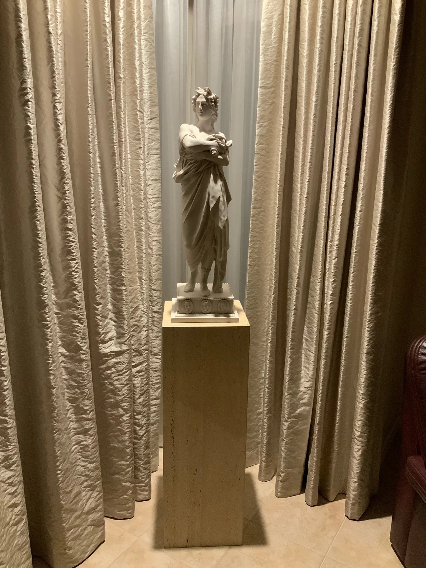 Virgil Statue