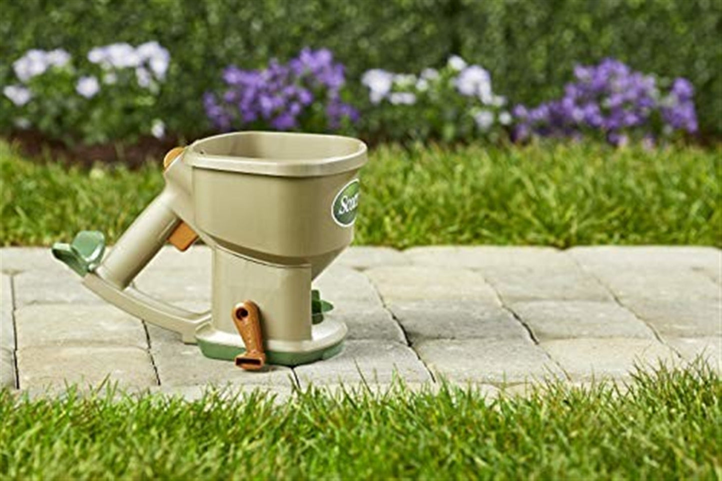 Whirl Hand-Powered Spreader for Grass Seed, Fertilizer, Salt and Ice Melt
