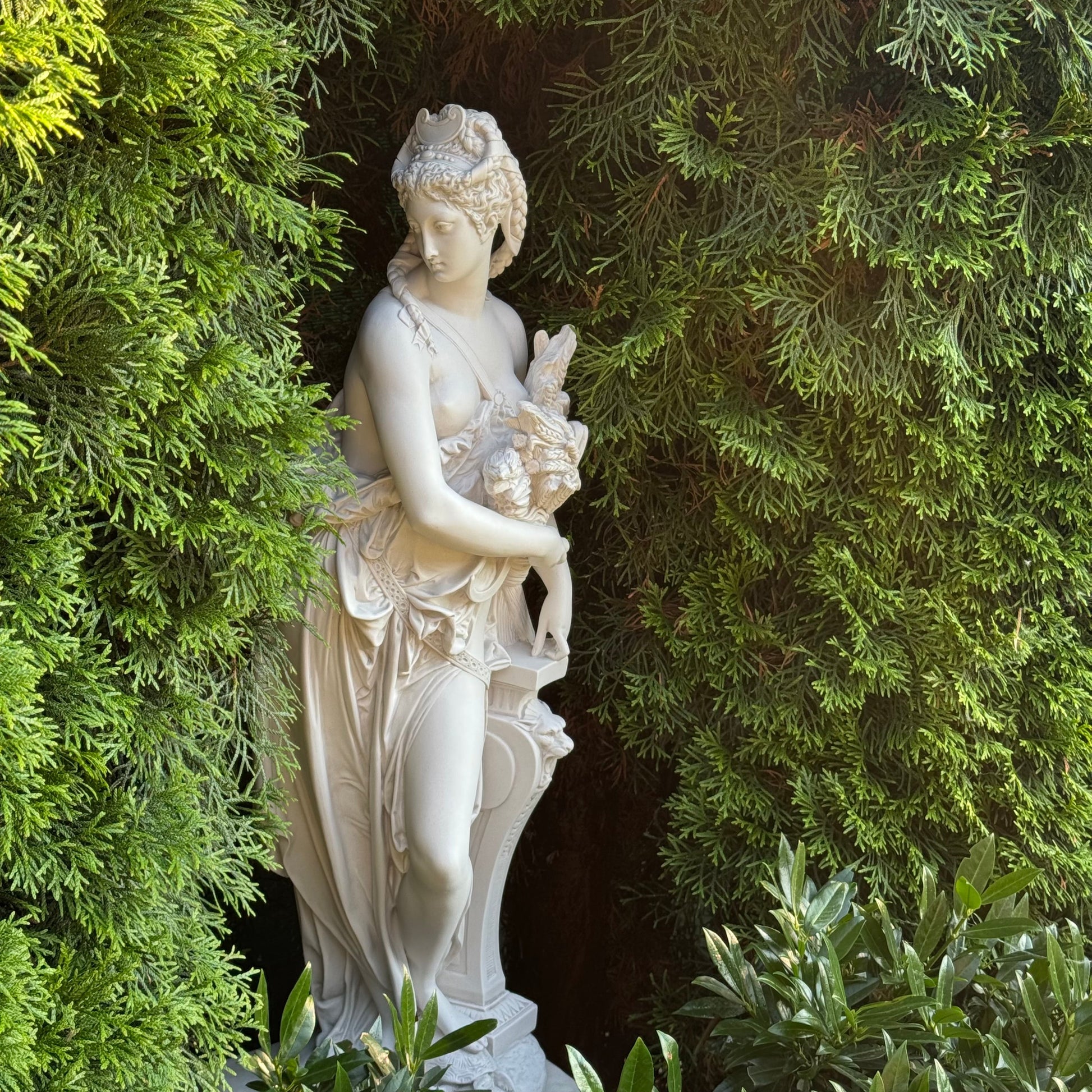 Harvest Goddess Statue - Ceres & Demeter