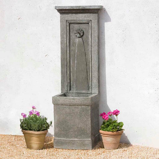 Auberge Fountain