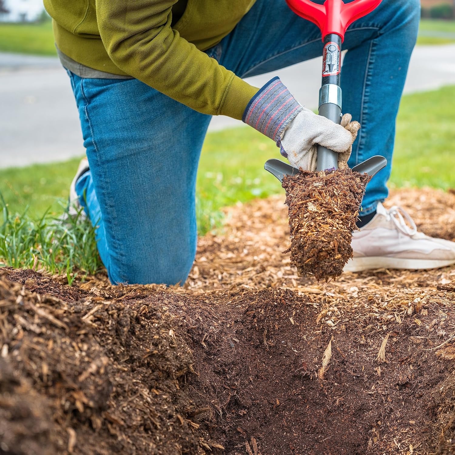 22411 Root Slayer Mini-Digger Shovel, Red