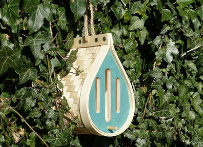 Dew Drop Butterfly House Garden Habitat - Wooden Nest for Bugs, Butterflies, Moths & Lacewings