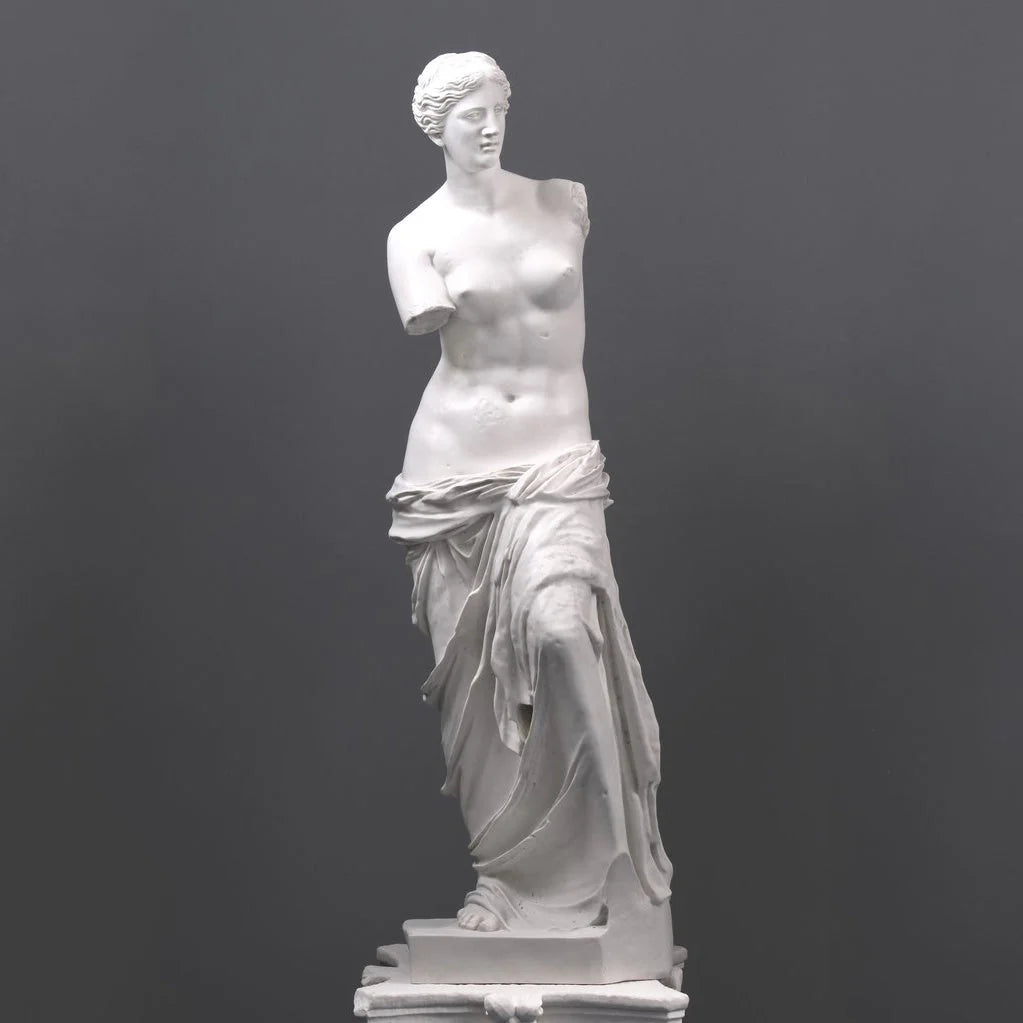 Venus De Milo Statue